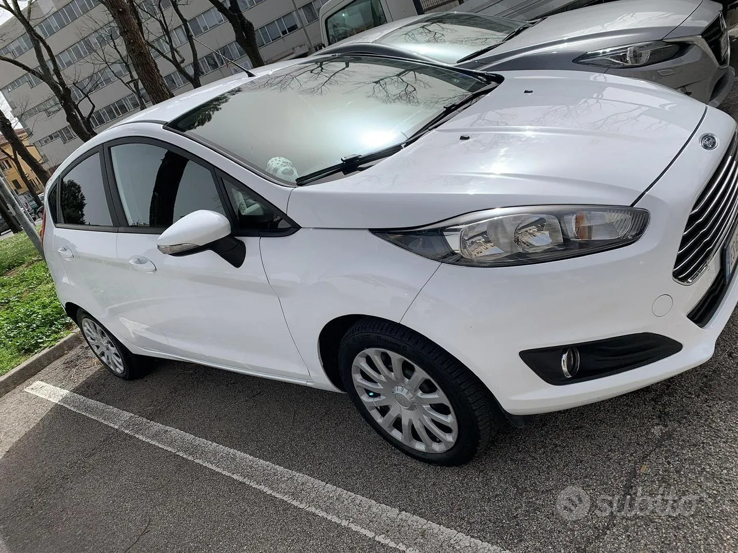 Ford Fiesta 2013 photo 3