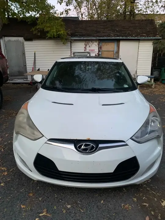 Hyundai Veloster 2012 photo 2