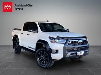 Toyota Hilux 2025 photo 2
