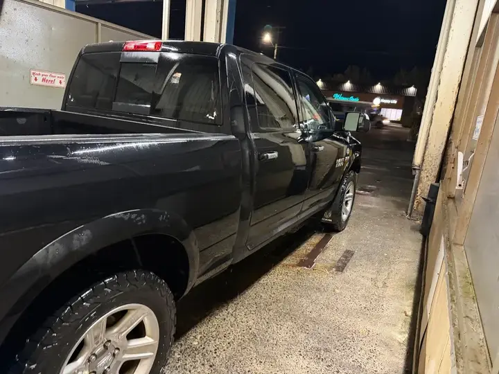 Dodge Ram 1500 2013 photo 4