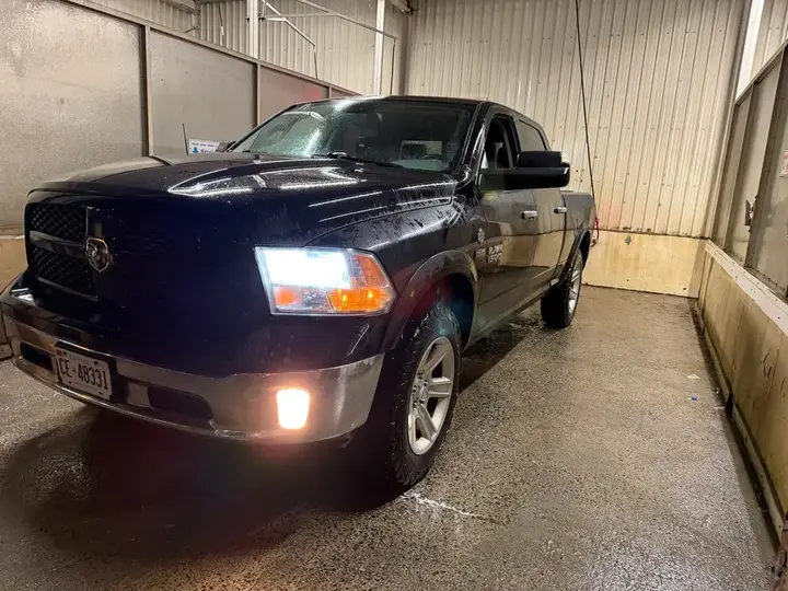 Dodge Ram 1500 2013 photo 2