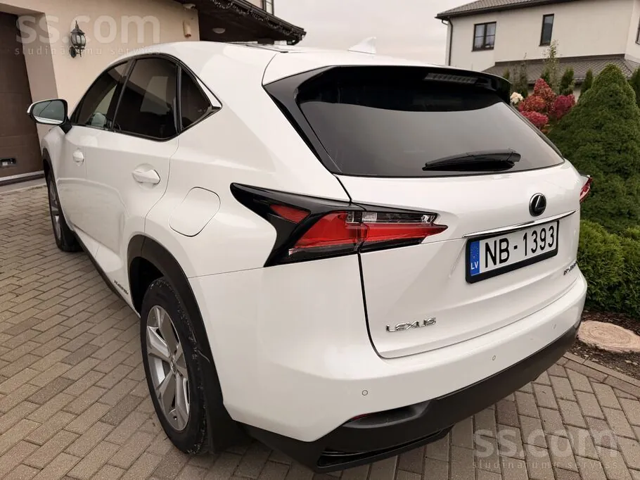Lexus Nx300H 2015 photo 4