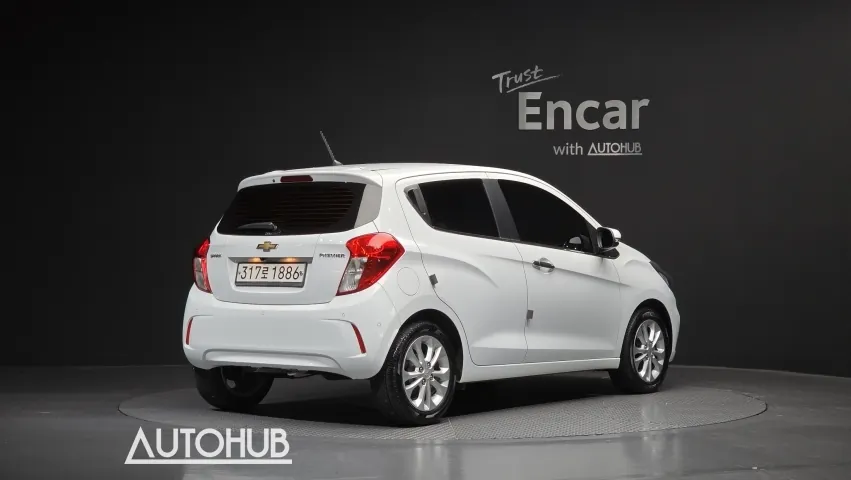 Chevrolet Spark 2019 photo 2