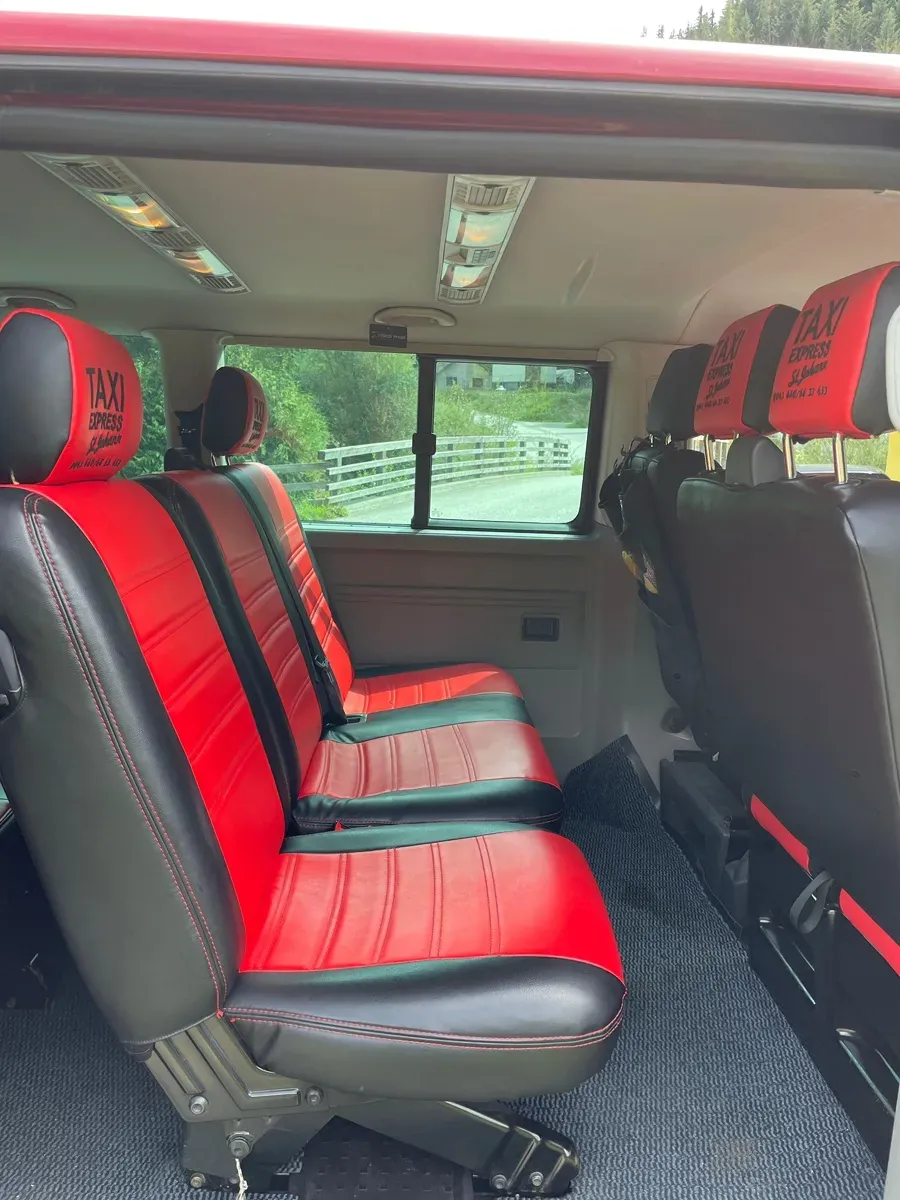 Volkswagen Caravelle 2015 photo 2