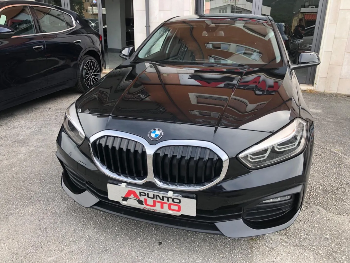 BMW 1 Series 2023 photo 3