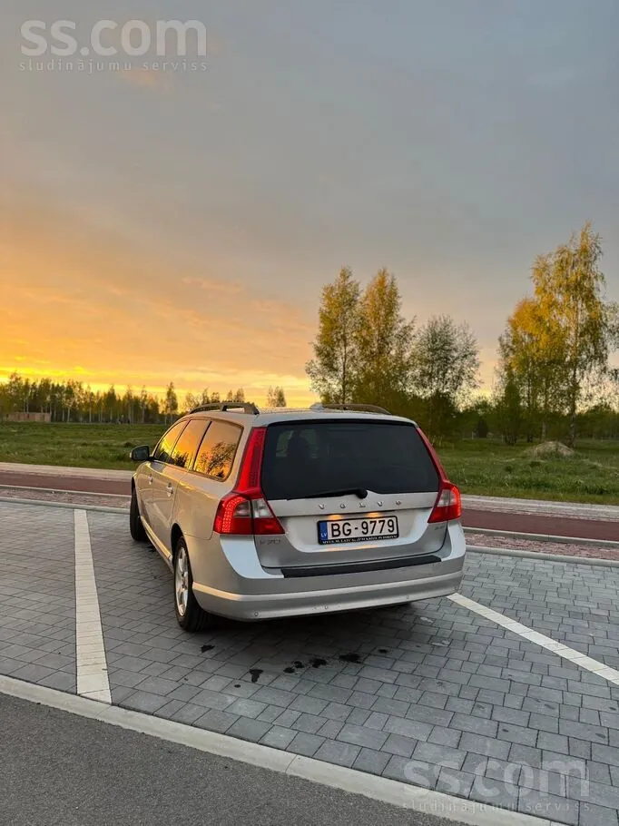 Volvo V70 2007 photo 3