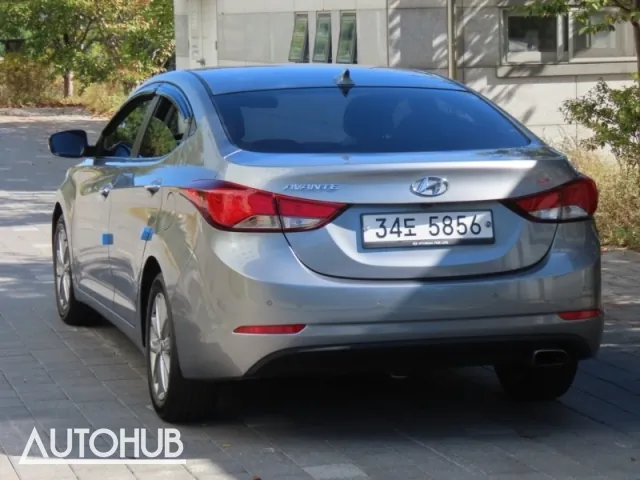 Hyundai Avante 2014 photo 4