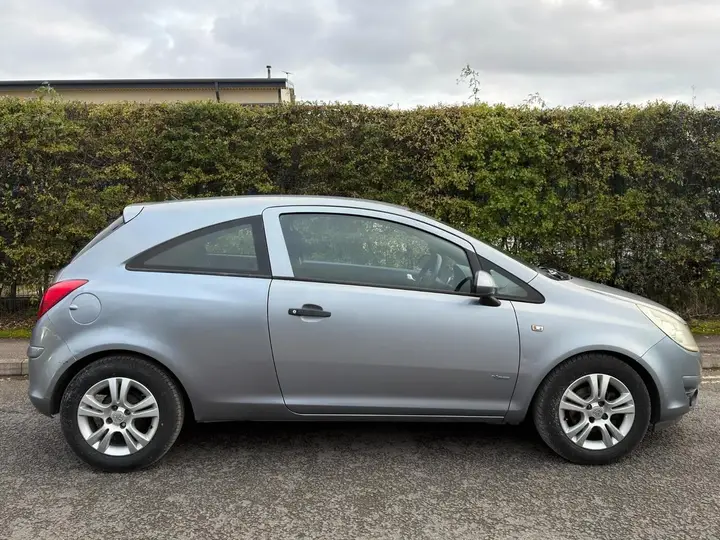 Vauxhall Corsa 2008 photo 4
