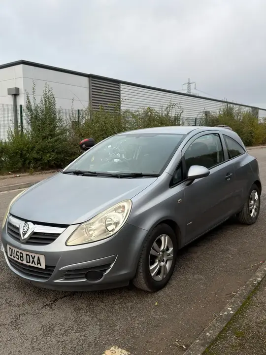 Vauxhall Corsa 2008 photo 2