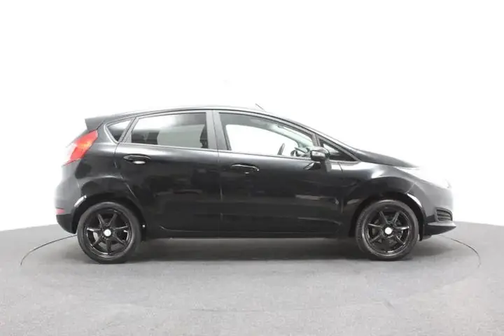 Ford Fiesta 2016 photo 3