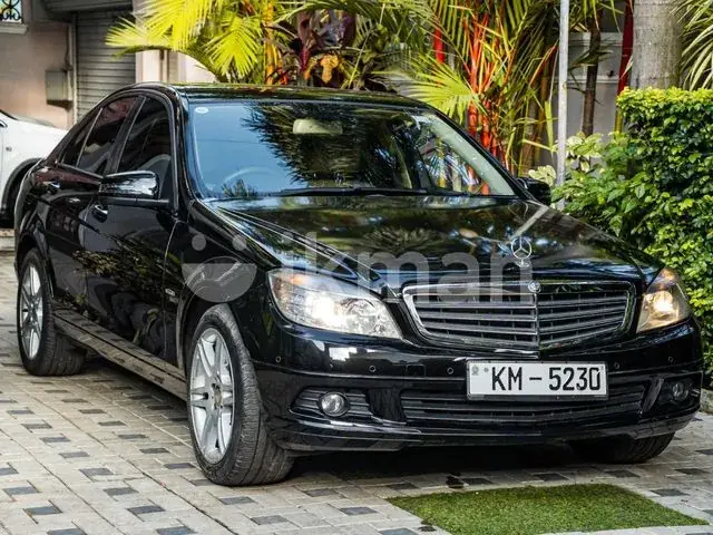 Mercedes-Benz C180 2010 photo 2