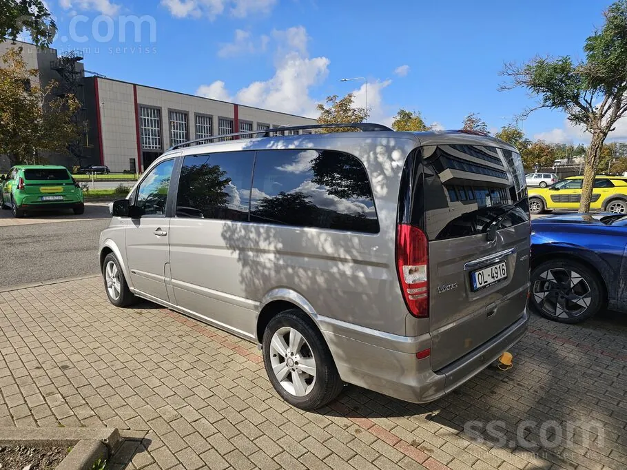Mercedes-Benz Viano 2011 photo 4