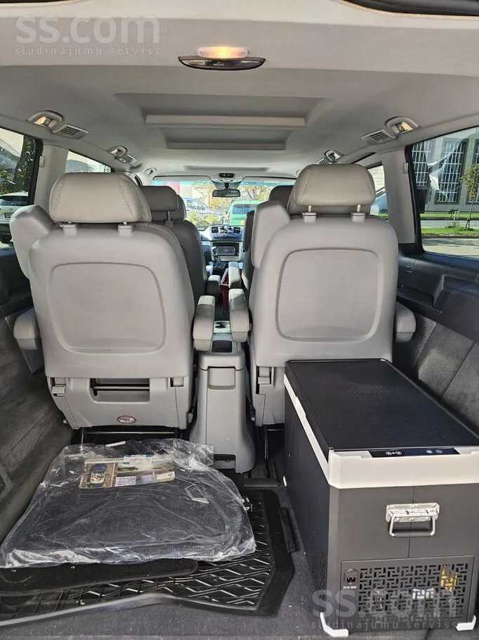 Mercedes-Benz Viano 2011 photo 5