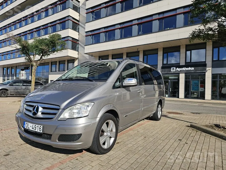 Mercedes-Benz Viano 2011 photo 2