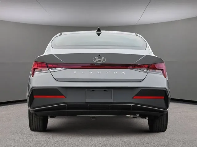 Hyundai Elantra 2026 photo 5