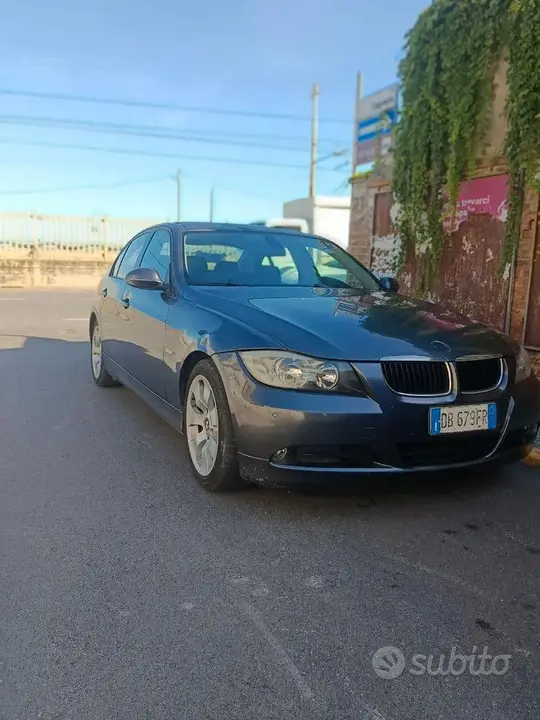 BMW 320