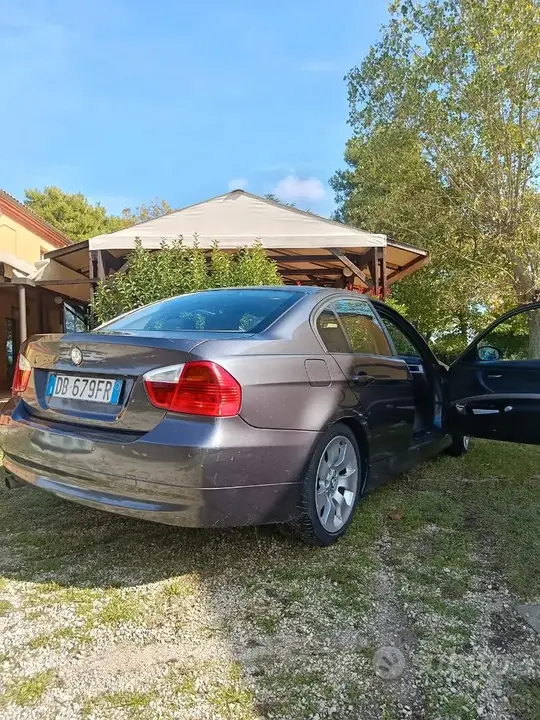 BMW 320 2007 photo 3