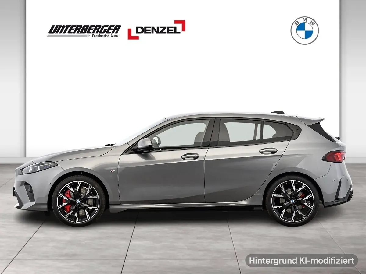 BMW 1 Series 2024 photo 3