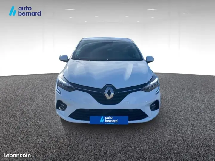 Renault Clio 2022 photo 2