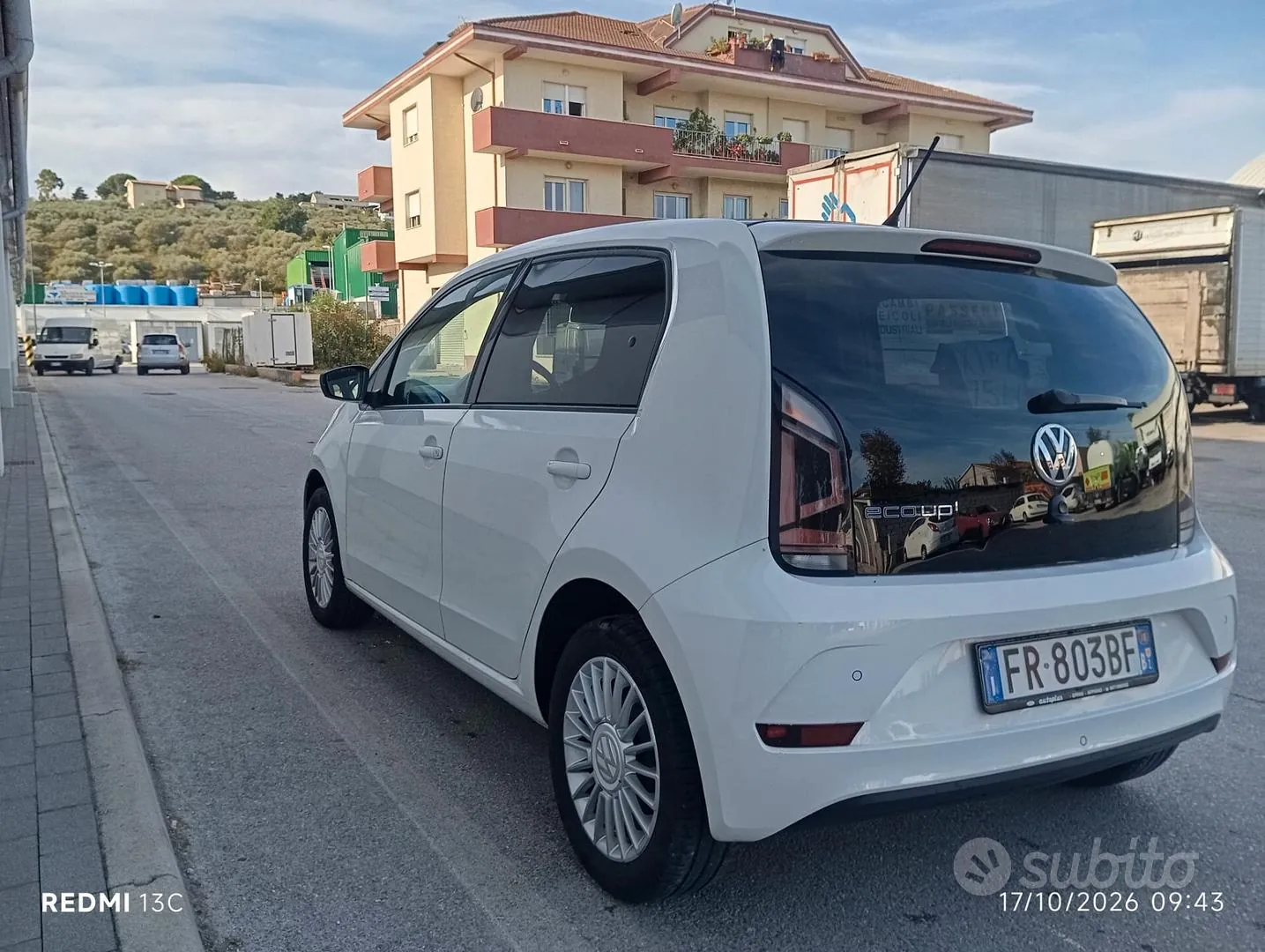 Volkswagen Up 2018 photo 5