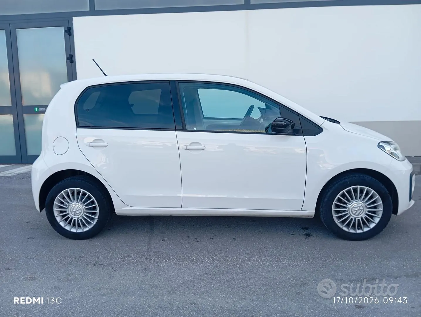 Volkswagen Up 2018 photo 4