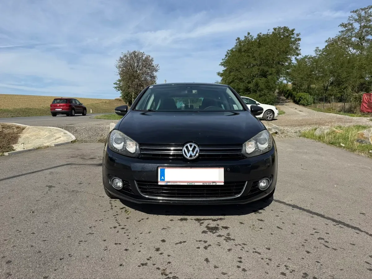 Volkswagen Golf 2011 photo 2