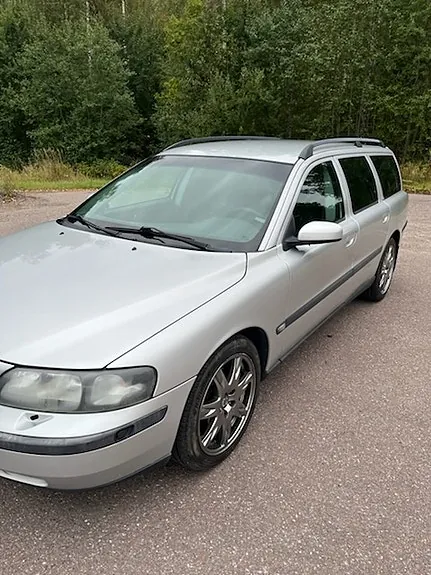 Volvo V70 2004 photo 3