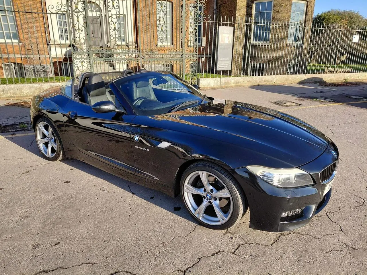 BMW Z4 2012 photo 2