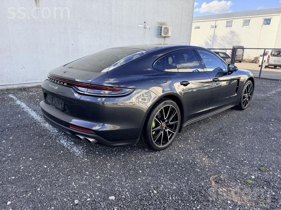 Porsche Panamera 2021 photo 3