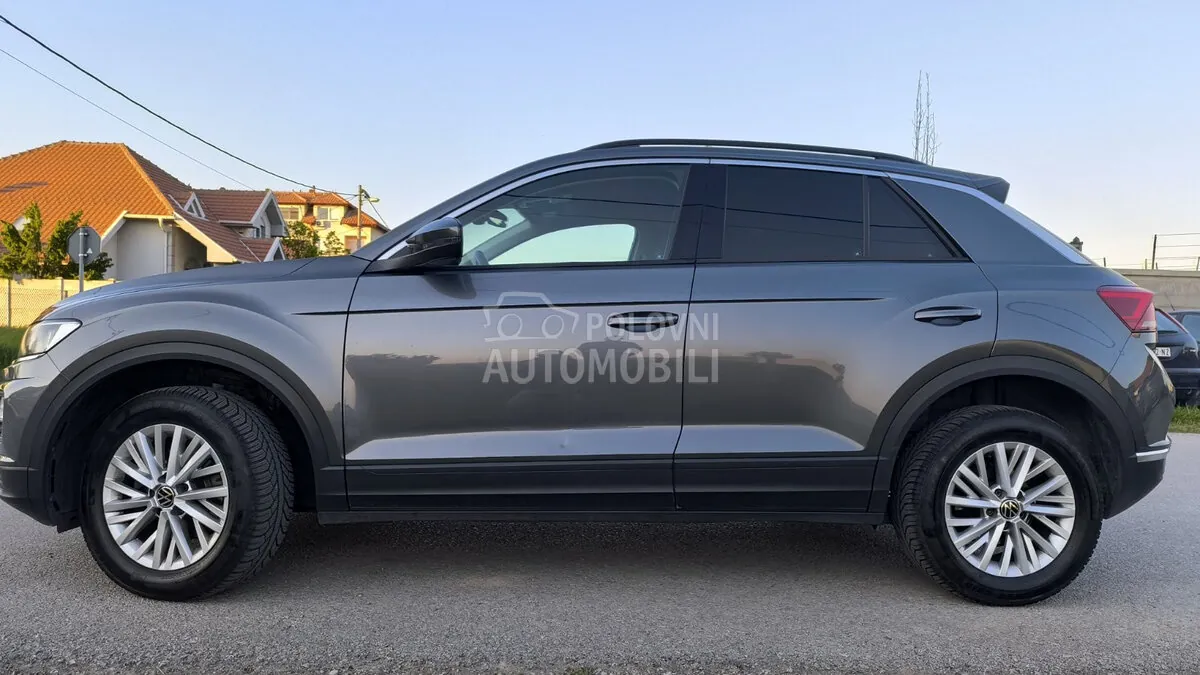 Volkswagen T-Roc 2021 photo 4