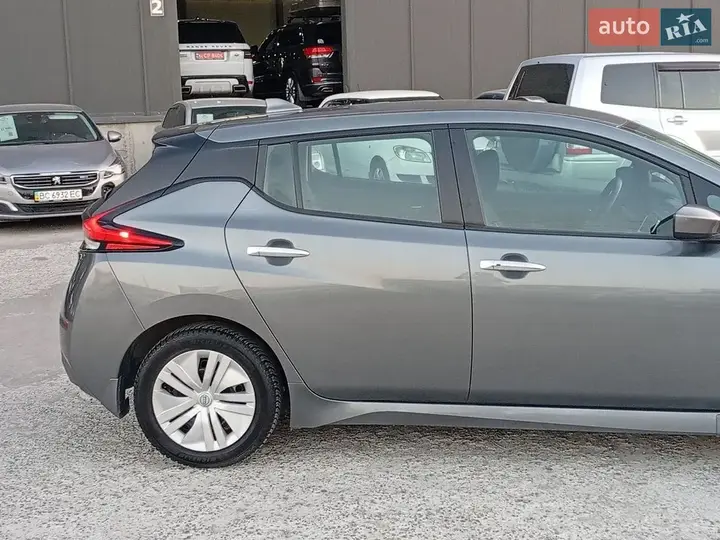 Nissan Leaf 2022 photo 3