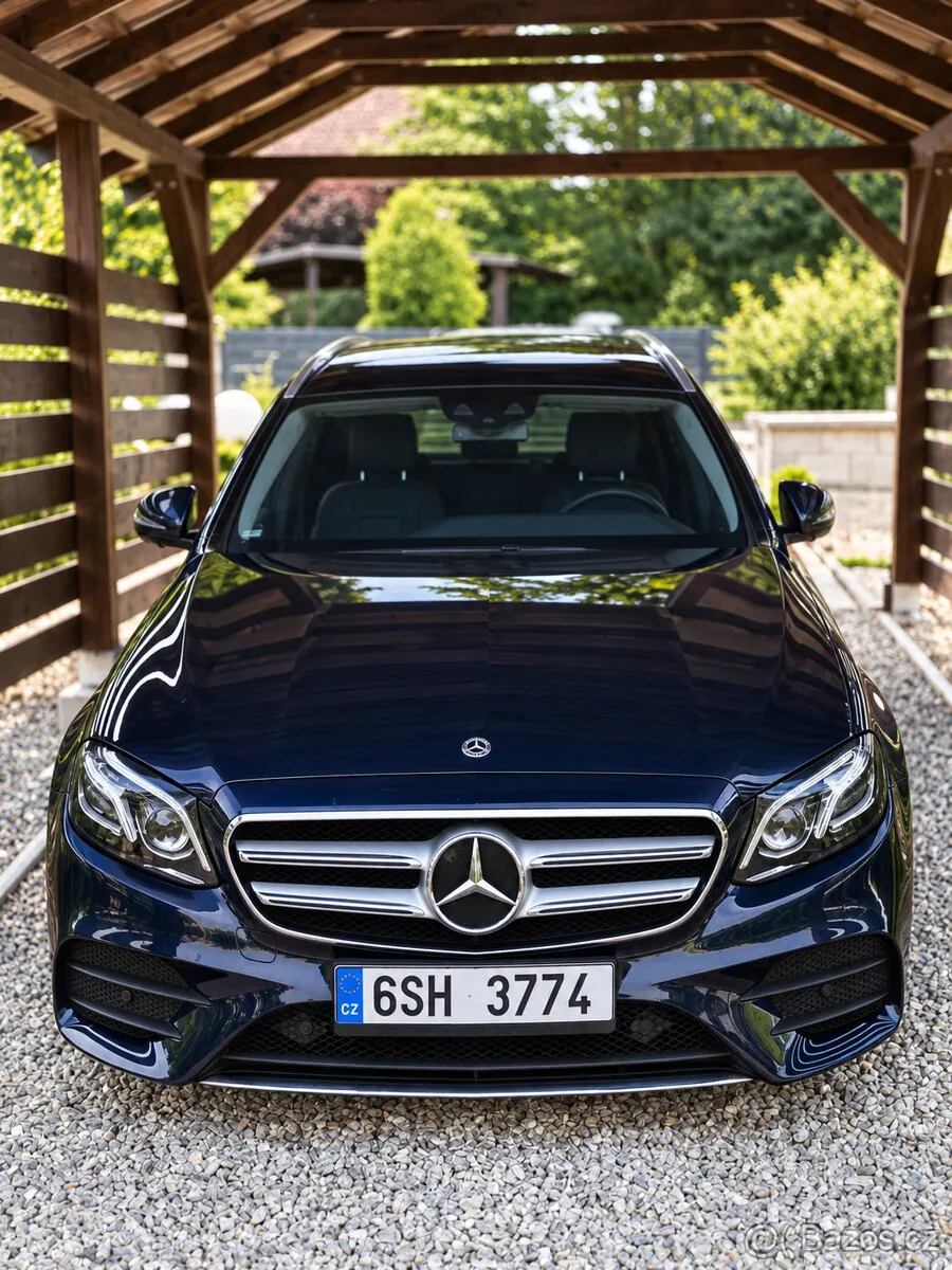 Mercedes-Benz E 220D 2018 photo 2