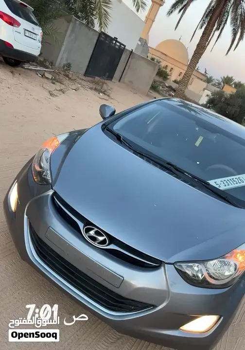 Hyundai Elantra 2013 photo 3