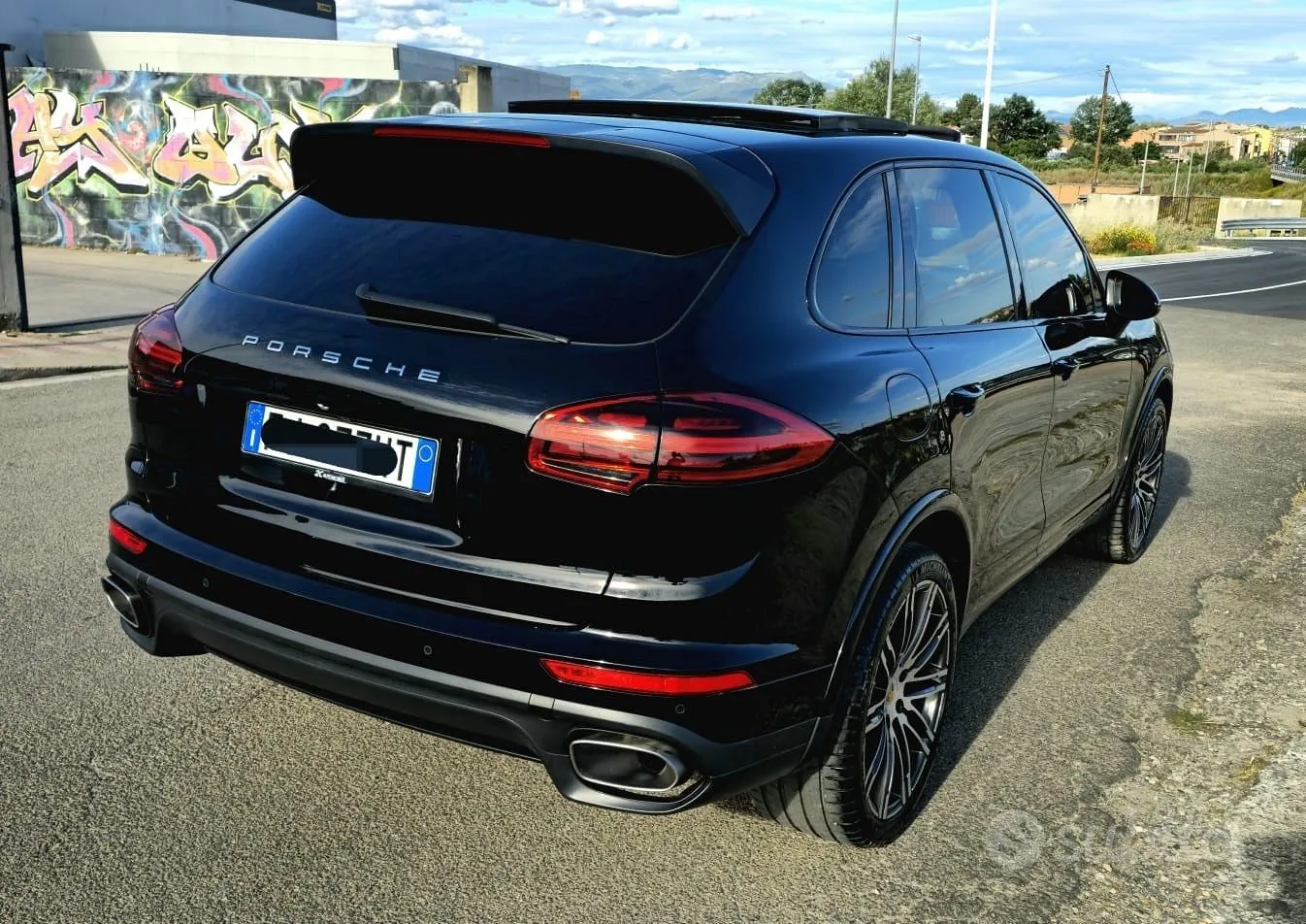 Porsche Cayenne 2017 photo 2