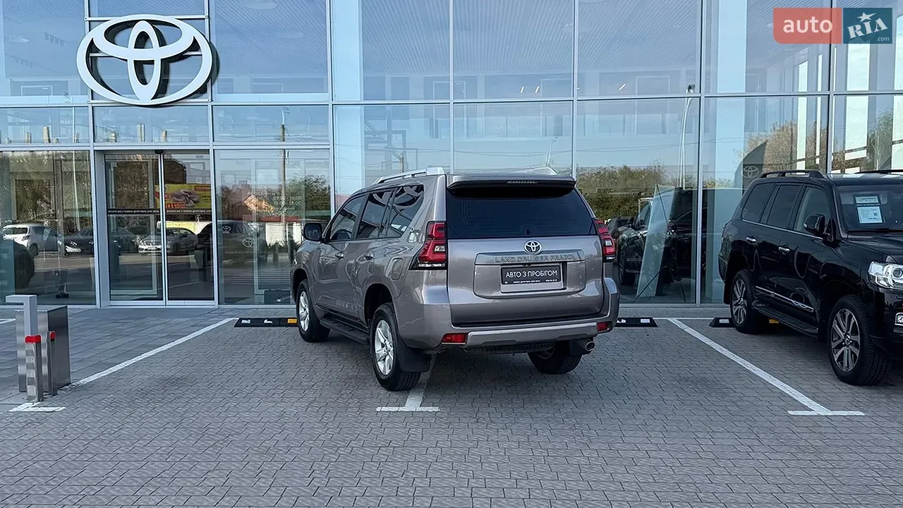 Toyota Land Cruiser Prado 2021 photo 2