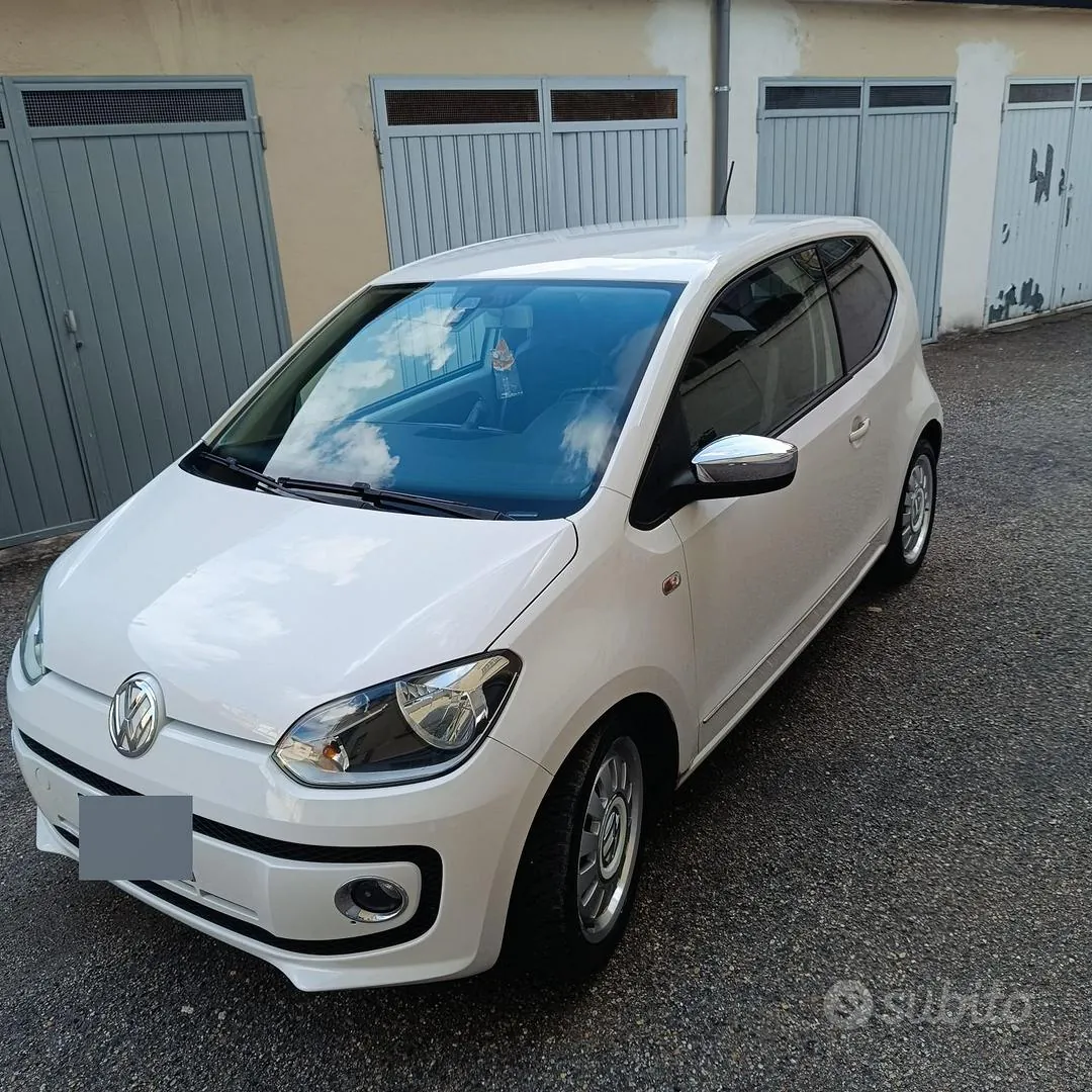 Volkswagen Up 2012 photo 2