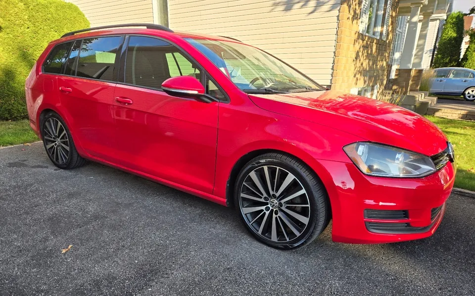 Volkswagen Golf Sportwagen