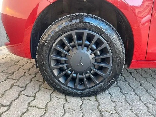 Lancia Ypsilon 2018 photo 5