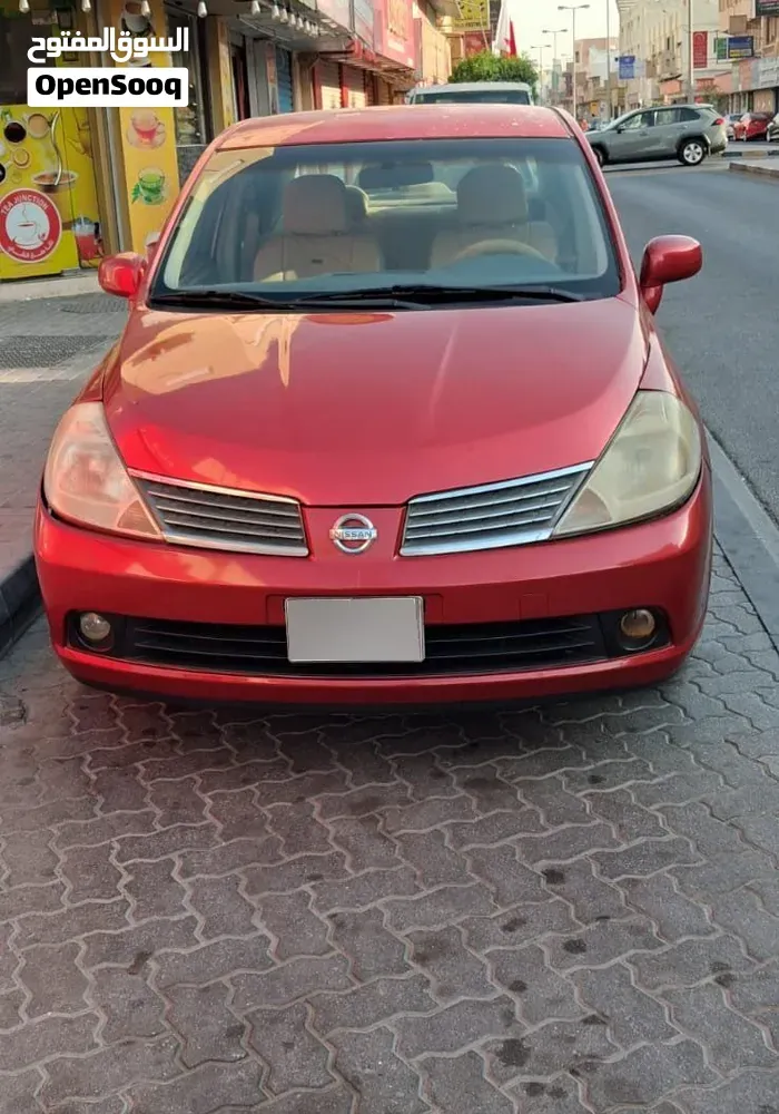 Nissan Tiida 2008 photo 2