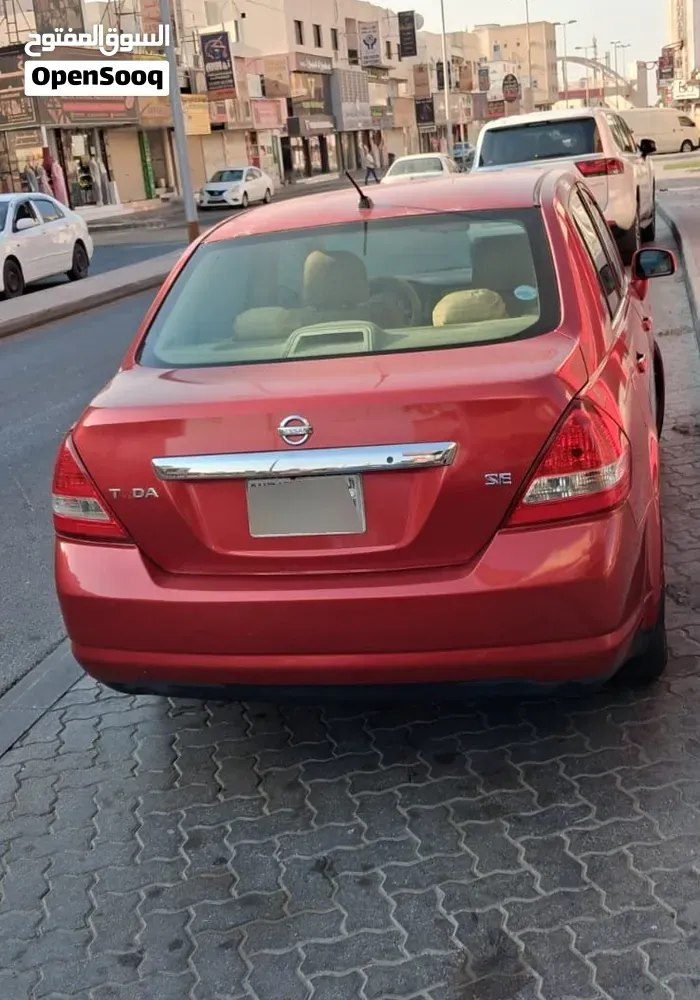 Nissan Tiida