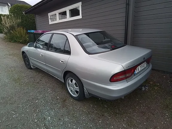 Mitsubishi Galant 1993 photo 3
