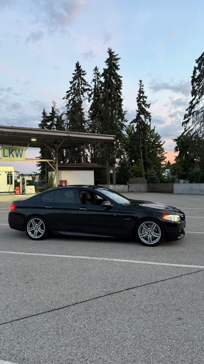 BMW 5 Series 2011 photo 3