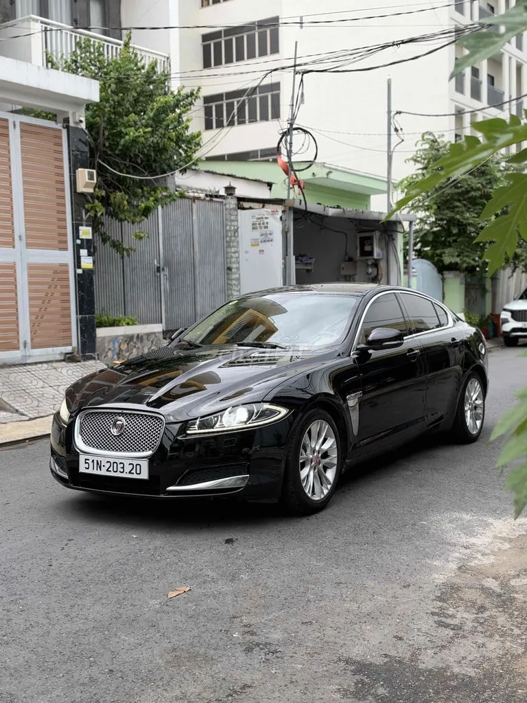 Jaguar Xf 2014 photo 5