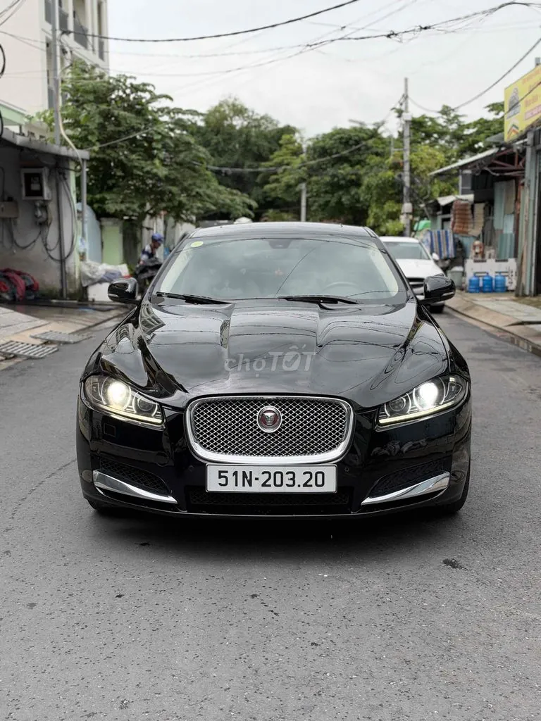 Jaguar Xf