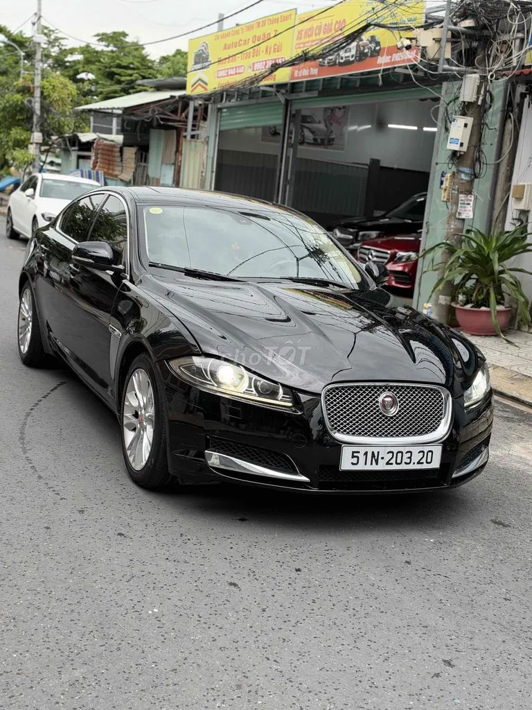 Jaguar Xf 2014 photo 3