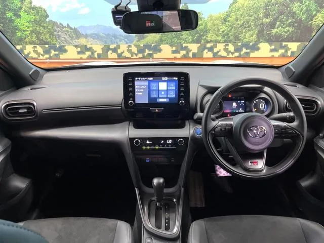 Toyota Yaris Cross 2023 photo 2