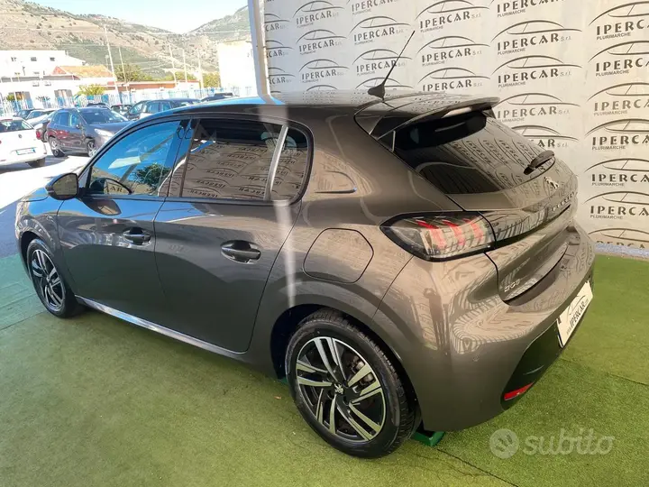 Peugeot 208 2023 photo 5