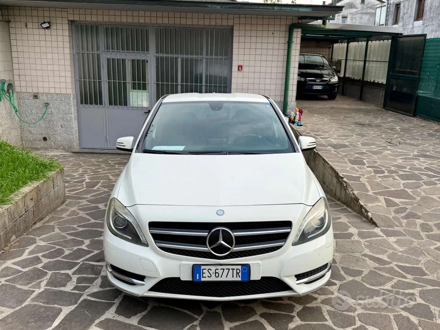 Mercedes-Benz B 180 Cdi 2013 photo 2