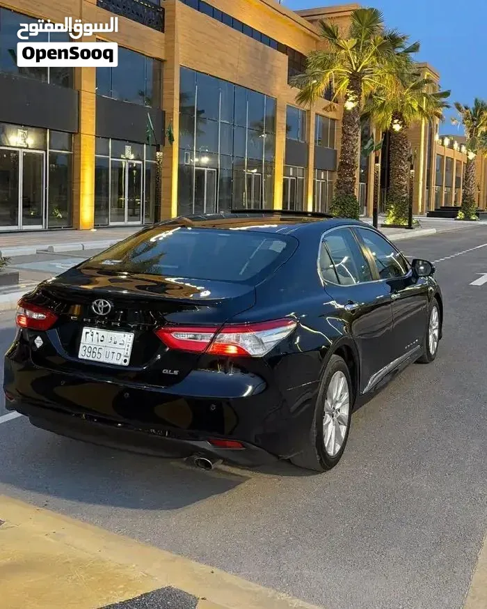 Toyota Camry 2019 photo 4