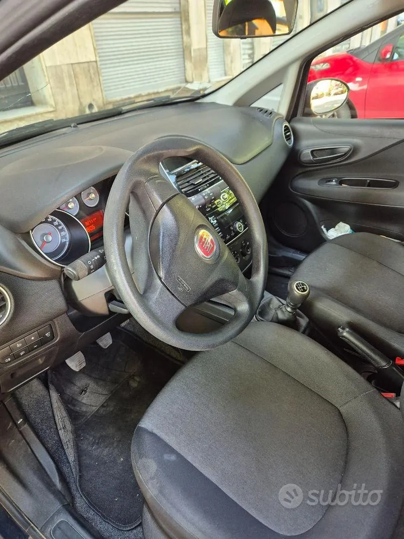 Fiat Punto 2015 photo 5